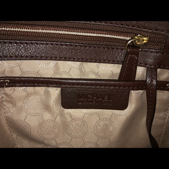 Michael Kors logo handbag - Picture 2 of 8